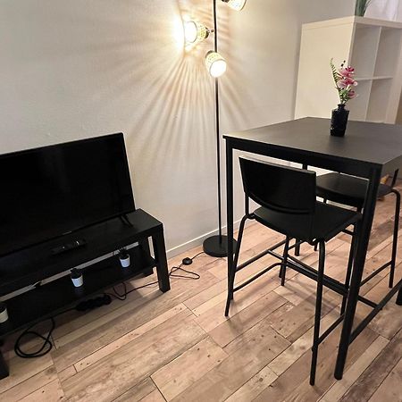 Residence 3 Studios De Charme Dans Centre Proche Cathedrale, Parking Possible A Prox Orleans Luaran gambar